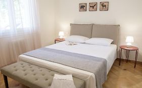 Luxury Three Bedroom Apartment In Kolonaki